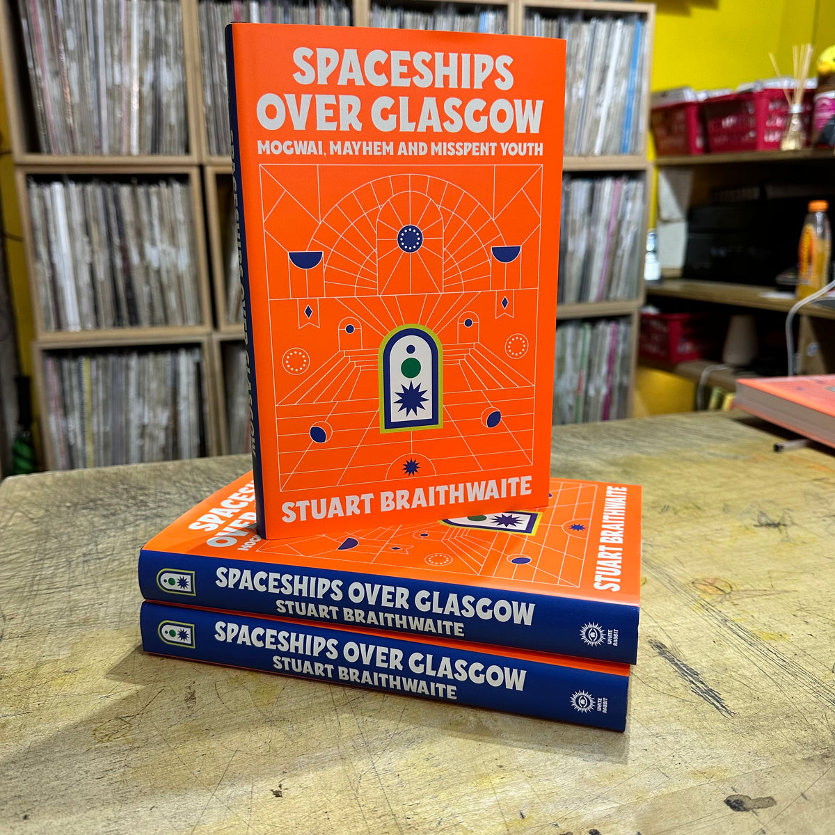 Stuart Brathwaite - Spaceships Over Glasgow