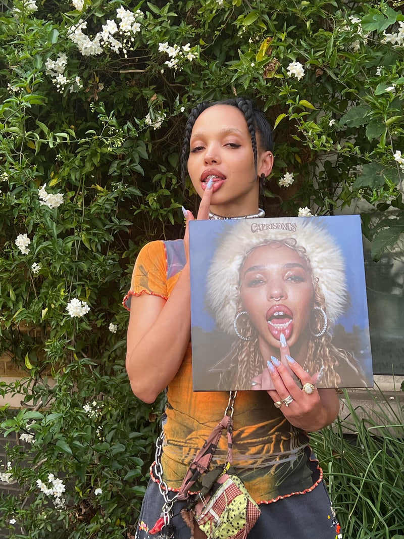 FKA twigs - CAPRISONGS